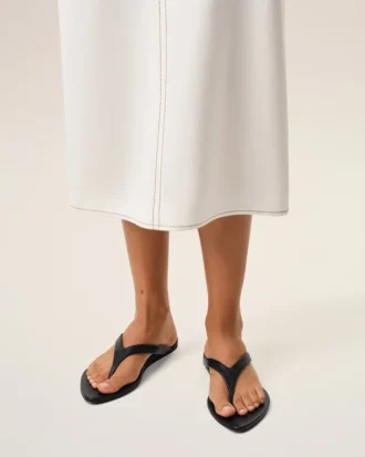 Black Lamb Leather Pointed Toe Flip Flops Black Lamb Leather Pointed Toe Flip Flops